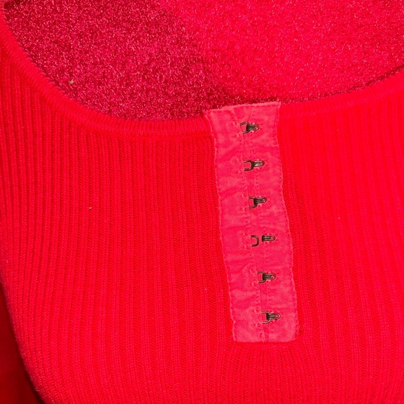 Red Ribbed Long Sleeve Top - Picture 2 of 6